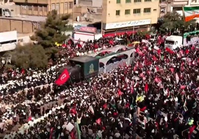 Взгляд с небес на величественное и пылкое прощание с мучеником-лидером в сердце Мешхеда