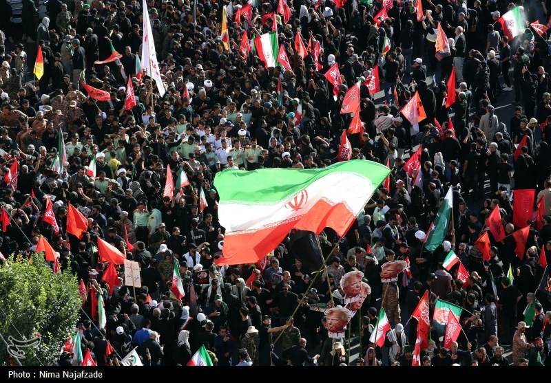 روایتی متفاوت از بدرقه تاریخی رهبر شهید؛ آنچه دوربینها کمتر دیدند اخبار استان لرستان , استان لرستان , تشییع امام شهید , تشییع رهبر شهید , بدرقه آقای شهید ایران ,