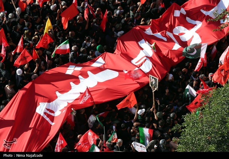 روایتی متفاوت از بدرقه تاریخی رهبر شهید؛ آنچه دوربینها کمتر دیدند اخبار استان لرستان , استان لرستان , تشییع امام شهید , تشییع رهبر شهید , بدرقه آقای شهید ایران ,