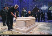 آماده سازی قبر مطهر رهبر شهید انقلاب