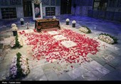 آماده سازی قبر مطهر رهبر شهید انقلاب
