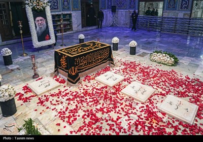 شکوه وداع در حریم شمس‌الشموس