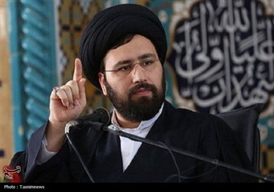 نوه امام خمینی(ره): هر کس پیام دوستی به آمریکا بفرستد دهانش خبیث و نجس است