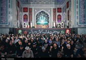 سومین شب مراسم بزرگداشت رهبر شهید انقلاب در حرم رضوی