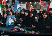 سومین شب مراسم بزرگداشت رهبر شهید انقلاب در حرم رضوی
