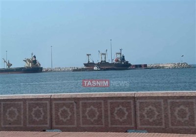 رویترز: 4 کشتی روز گذشته از تنگه هرمز عبور کردند