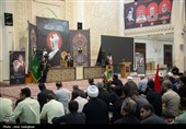 مراسم بزرگداشت رهبر شهید در حرم مطهر حضرت شاهچراغ (ع)