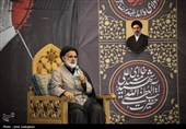 مراسم بزرگداشت رهبر شهید در حرم مطهر حضرت شاهچراغ (ع)
