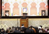 بزرگداشت رهبر شهید در حرم حضرت معصومه(س)