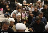 بزرگداشت رهبر شهید در حرم حضرت معصومه(س)