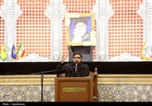 بزرگداشت رهبر شهید در حرم حضرت معصومه(س)