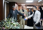 کیان عبداللهی سردبیر خبرگزاری تسنیم و سید جواد حسینی رئیس سازمان بهزیستی 