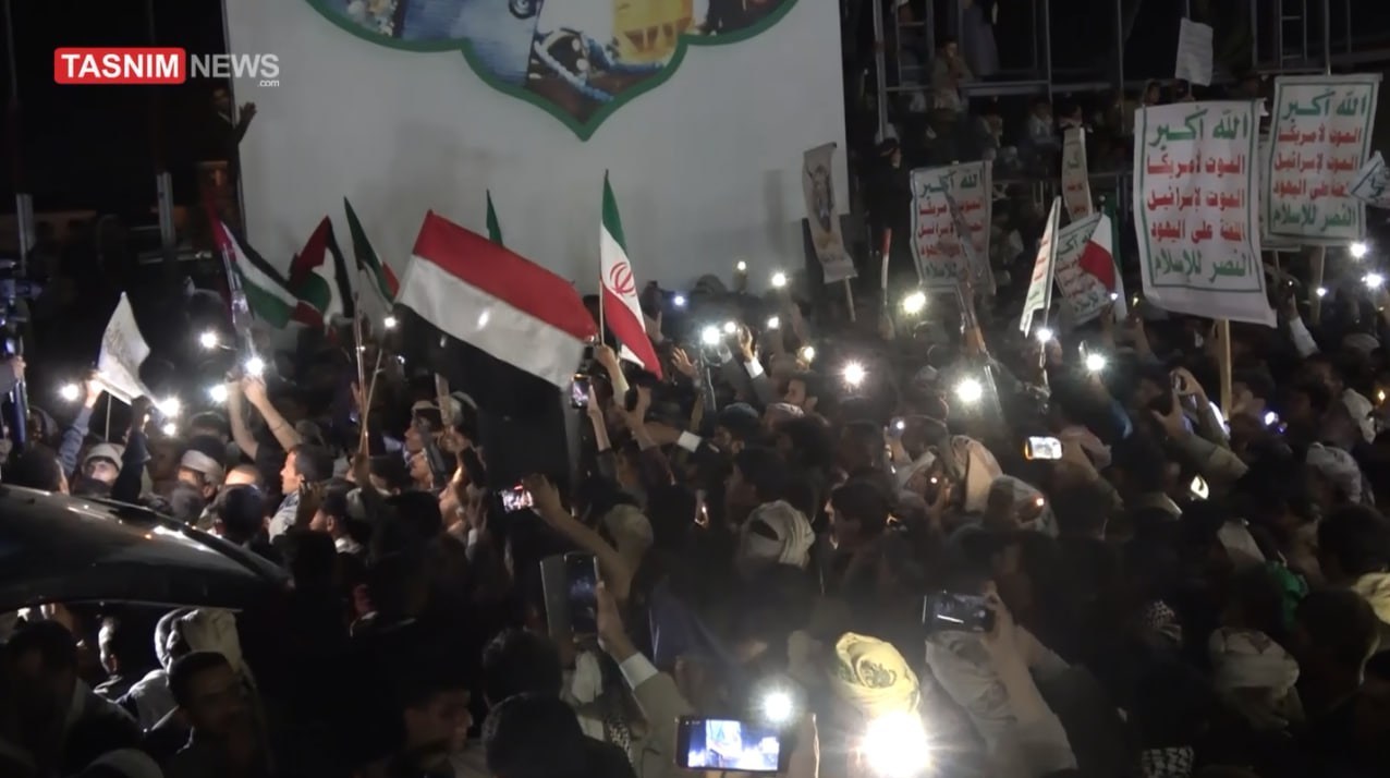 یمن , آخرین تحولات یمن , صنعاء , تشییع آیتاللهالعظمی سید علی خامنهای , تشییع امام شهید , تشییع رهبر شهید , شهید امام خامنه ای (ره) , بدرقه آقای شهید ایران ,