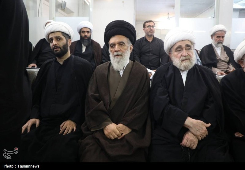 رهبر انقلاب , شهید امام خامنه ای (ره) , آیت‌الله العظمی سید علی سیستانی , اخبار قم , 