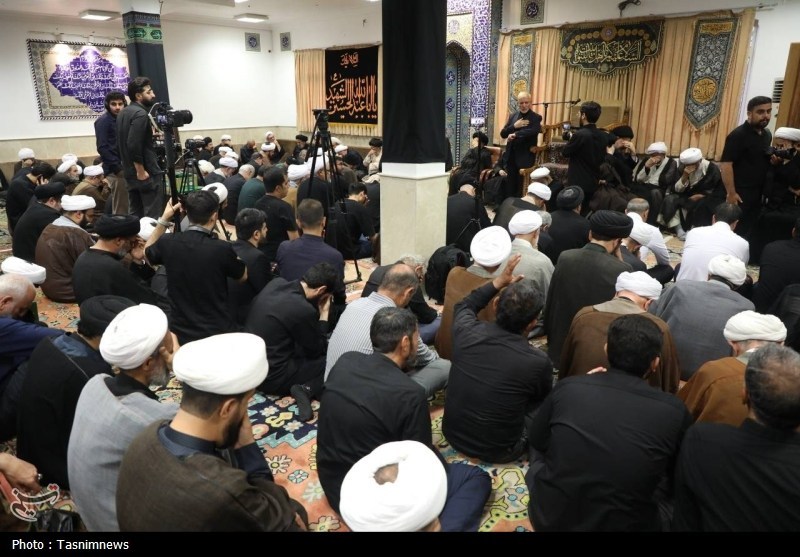 بزرگداشت رهبر شهید از سوی آیت&zwnj;الله جوادی آملی در قم برگزار شد+ عکس