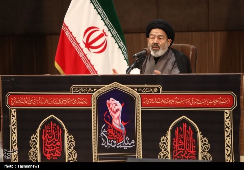 حجت‌الاسلام نواب: اربعین امسال تجلی وفاداری امت اسلامی به قائد شهیدبود