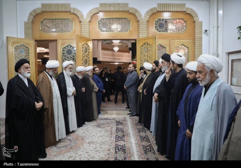 بزرگداشت رهبر شهید انقلاب از سوی آیتالله مکارم شیرازی برگزار شد+ عکس آیت الله مکارم شیرازی , رهبر انقلاب , شهید امام خامنه ای (ره) , حضرت معصومه (س) ,