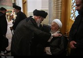 بزرگداشت رهبر شهید از سوی آیت‌الله مکارم شیرازی