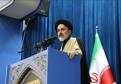 امام جمعه ارومیه: مسئولان با مفاسد اقتصادی و هجمه فرهنگی برخورد کنند