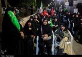 یاوران رضوی در هفتمین روز تدفین امام شهید امت