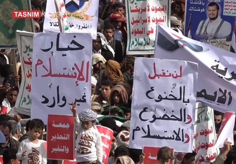 تحرکات حول مطار صنعاء وسط تمسک برفع الحصار کاملاً  ..  مهلة صنعاء تقترب من نهایتها و تفویض شعبی للقیادة