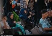 محفل انس با قرآن کریم به یاد امام شهید ایران در گلزار شهدای کرمان