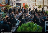 محفل انس با قرآن کریم به یاد امام شهید ایران در گلزار شهدای کرمان
