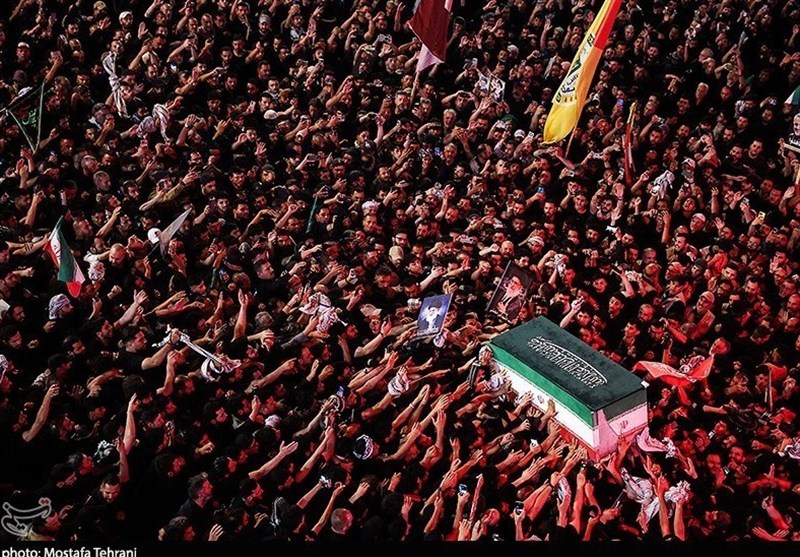 Leader Appreciates Iraqis’ Million-Strong Funeral Procession for ‘Standard-Bearer of Resistance’