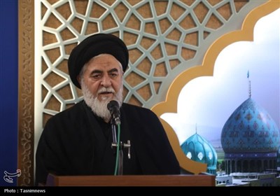 خدمت به زائران حسینی نیازمند اخلاص، صبر و گذشت است