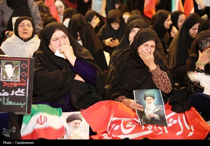 خروش شبانه یاسوجیها در سنگر خیابان؛ 141 شب فریاد علیه استکبار+تصاویر شهید امام خامنه ای (ره) , اخبار یاسوج ,
