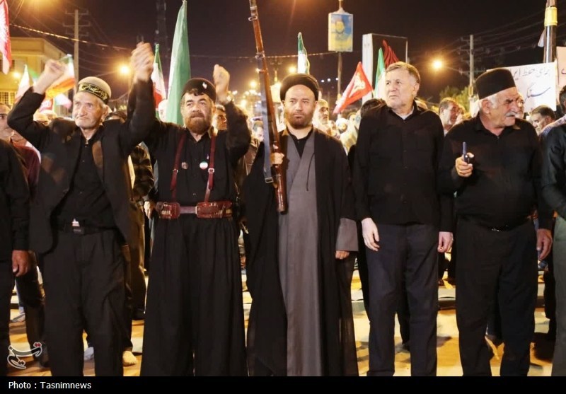 خروش شبانه یاسوجیها در سنگر خیابان؛ 141 شب فریاد علیه استکبار+تصاویر شهید امام خامنه ای (ره) , اخبار یاسوج ,