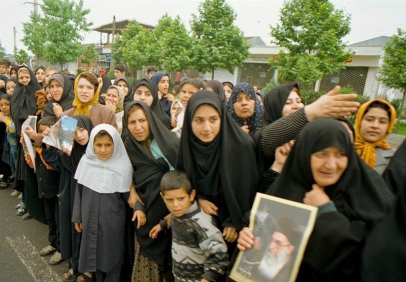 روایتی از روزی که بندرانزلی به استقبال رهبر شهید انقلاب رفت منطقه آزاد انزلی , رهبر کشوردوست , تشییع رهبر شهید , شهید امام خامنه ای (ره) , اخبار بندرانزلی ,