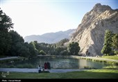 مسافران تابستانی در طاقبستان