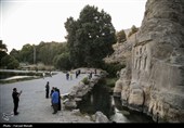 مسافران تابستانی در طاقبستان