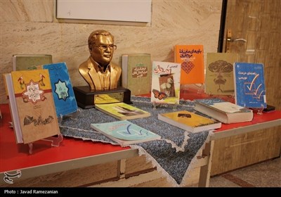 بزرگداشت حسن ذوالفقاری ادیب شهیر ایرانی در دامغان