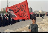 زنجیره انسانی «جان‌فدایان خلیج‌فارس» در بندرعباس