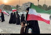 زنجیره انسانی «جان‌فدایان خلیج‌فارس» در بندرعباس