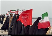 زنجیره انسانی «جان‌فدایان خلیج‌فارس» در بندرعباس