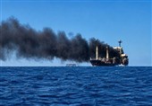 Взрыв двух танкеров-нарушителей на южном маршруте Ормузского пролива
