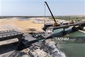 خسارت حملات موشکی آمریکا به پل های بندر خمیر - هرمزگان