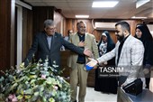 کیان عبداللهی سردبیر خبرگزاری تسنیم و سید جواد حسینی رئیس سازمان بهزیستی 