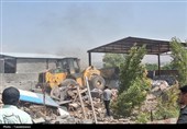 63 بنای غیرمجاز در اراضی کشاورزی خاورشهر از دست زمین‌خواران آزاد شد