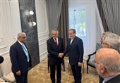دیدار وزرای خارجه ایران و پاکستان در «چولپون‌آتا»