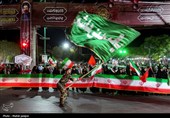 زنجیره انسانی اصفهانی‌ها در دفاع از کوه کلنگ نطنز و حمایت از جنوب کشور