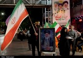 زنجیره انسانی اصفهانی‌ها در دفاع از کوه کلنگ نطنز و حمایت از جنوب کشور