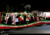 زنجیره انسانی اصفهانی‌ها در دفاع از کوه کلنگ نطنز و حمایت از جنوب کشور