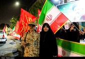 زنجیره انسانی اصفهانی‌ها در دفاع از کوه کلنگ نطنز و حمایت از جنوب کشور