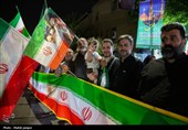 زنجیره انسانی اصفهانی‌ها در دفاع از کوه کلنگ نطنز و حمایت از جنوب کشور