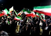 زنجیره انسانی اصفهانی‌ها در دفاع از کوه کلنگ نطنز و حمایت از جنوب کشور