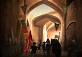 سفر از ماده به معنا در مناسک جمعی